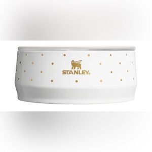 Stanley 24 oz Stainless Steel
Pet Bowl Frost Polka Dot